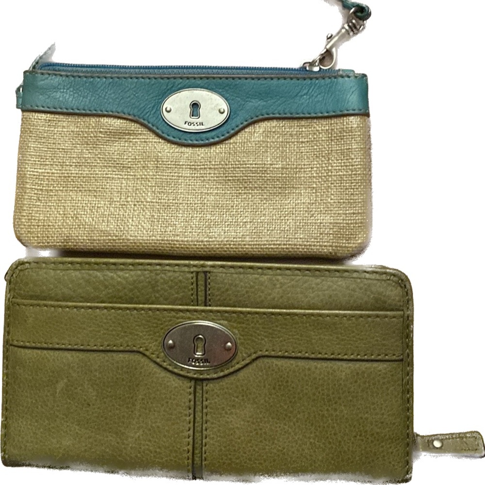 Fossil bundle- wallet and wristlet